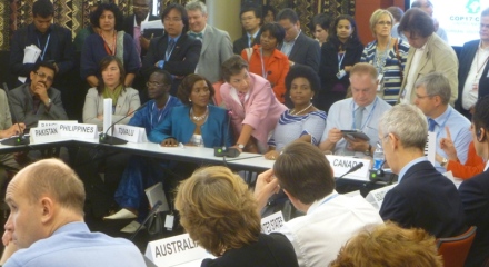 Closed high level meeting on last day of COP17 negotiations (credit: Dario Kenner)